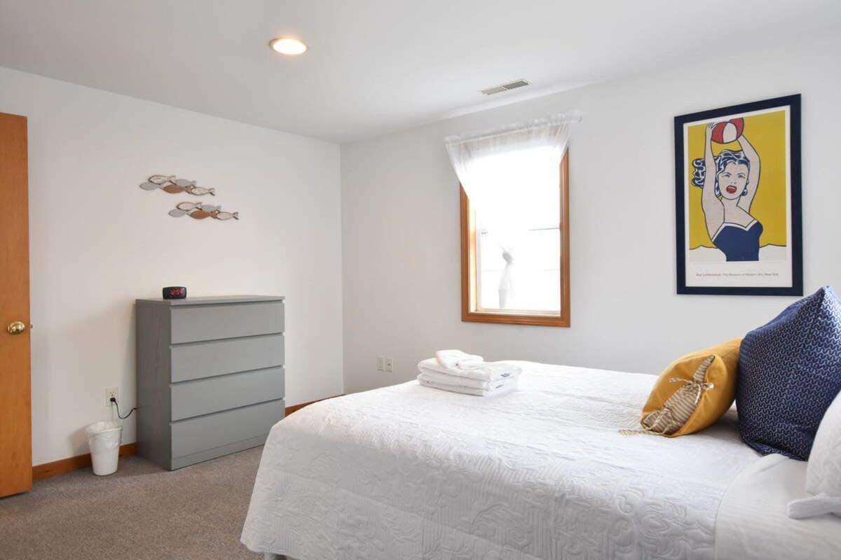 12216 - Beautiful Views Of Cape Cod Bay Access To Private Beach Easy Access To P-Town Truro Dış mekan fotoğraf