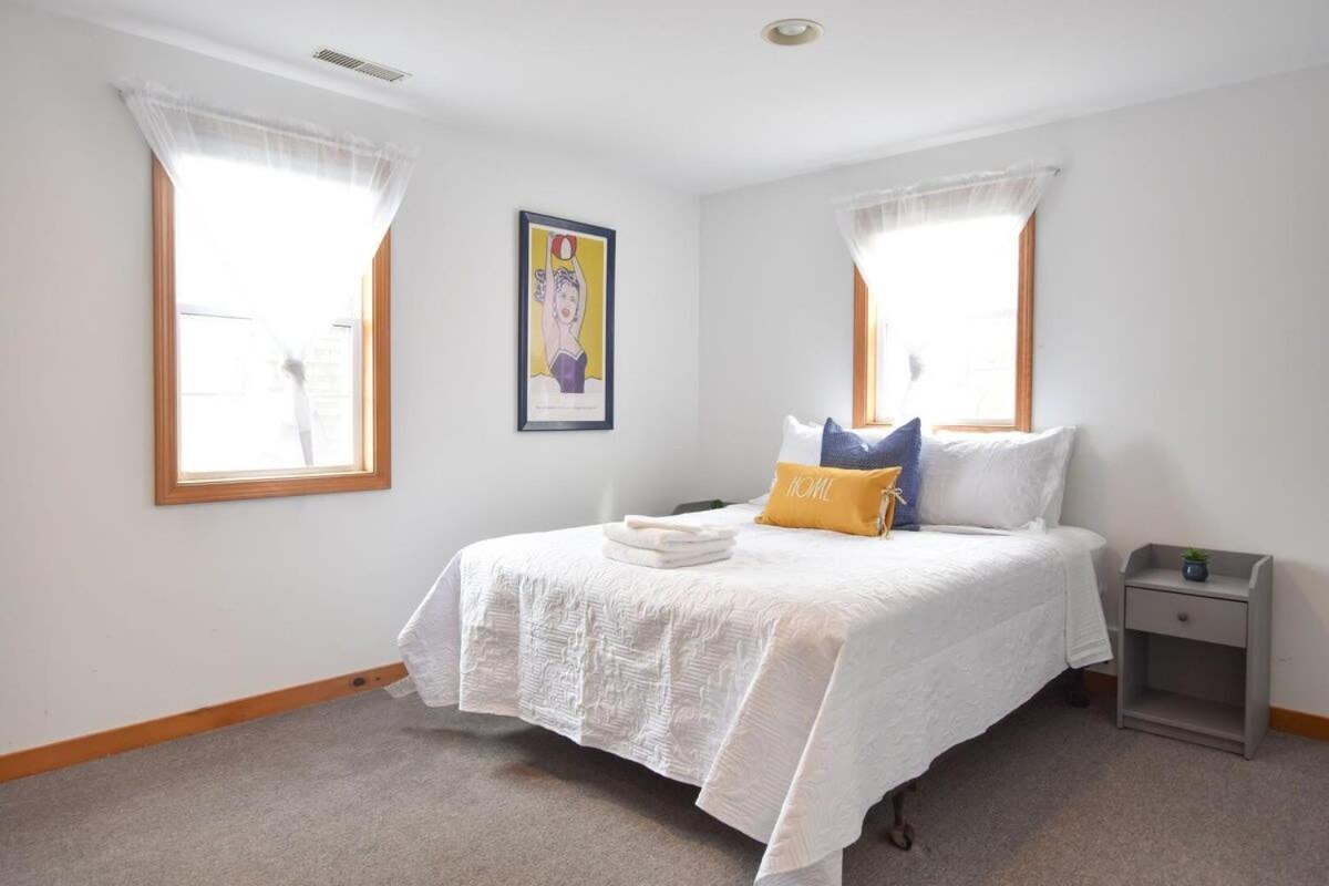 12216 - Beautiful Views Of Cape Cod Bay Access To Private Beach Easy Access To P-Town Truro Dış mekan fotoğraf