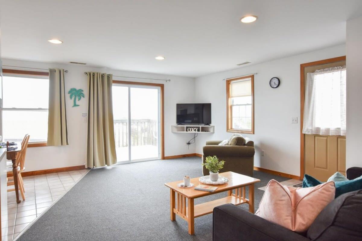 12216 - Beautiful Views Of Cape Cod Bay Access To Private Beach Easy Access To P-Town Truro Dış mekan fotoğraf