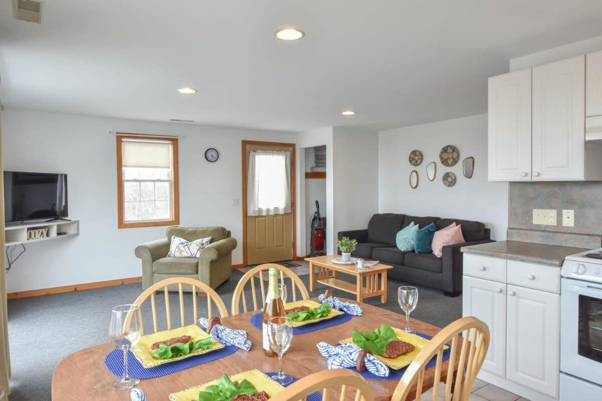 12216 - Beautiful Views Of Cape Cod Bay Access To Private Beach Easy Access To P-Town Truro Dış mekan fotoğraf