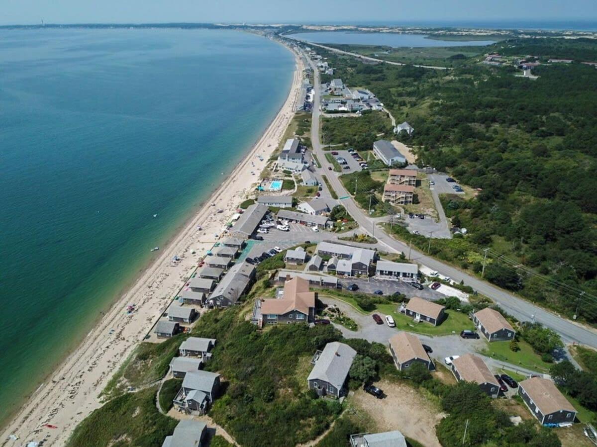 12216 - Beautiful Views Of Cape Cod Bay Access To Private Beach Easy Access To P-Town Truro Dış mekan fotoğraf