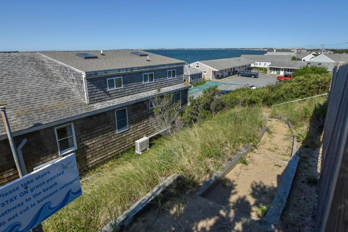 12216 - Beautiful Views Of Cape Cod Bay Access To Private Beach Easy Access To P-Town Truro Dış mekan fotoğraf